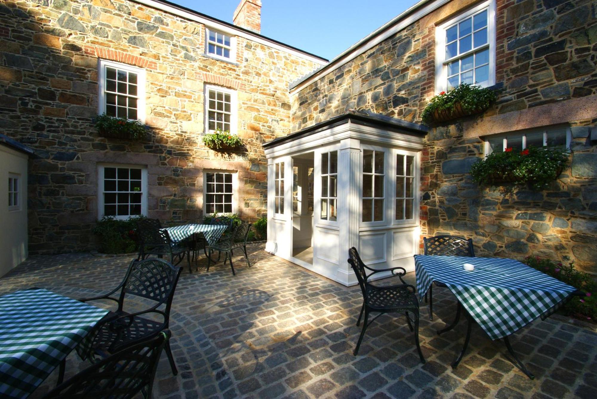 The Dixcart Hotel Sark Buitenkant foto